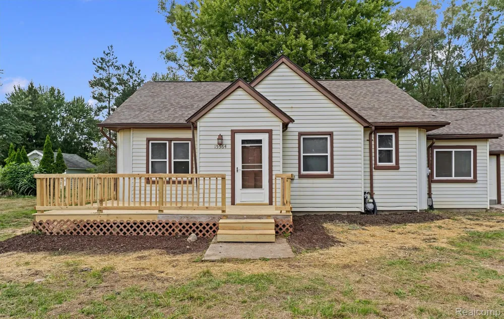 15564 Almont Road Berlin Township, MI 48002