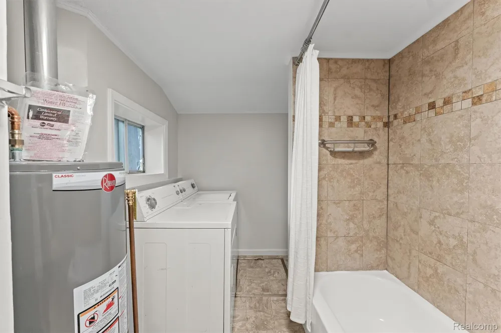15564 Almont Road Berlin Township, MI 48002