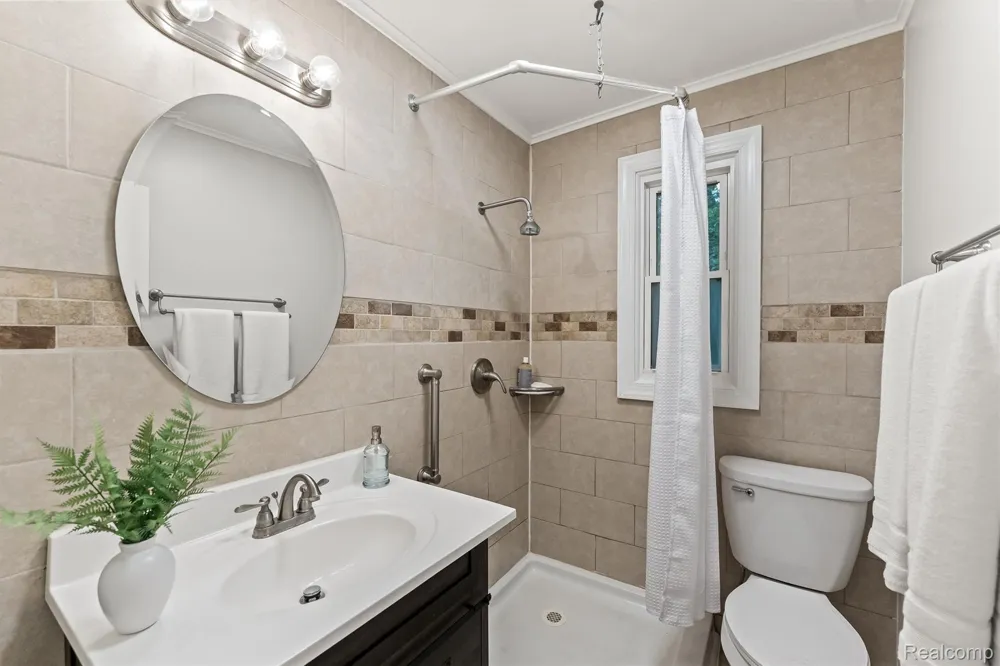 15564 Almont Road Berlin Township, MI 48002