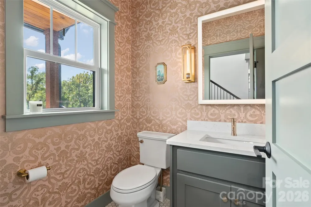 55 Acona Lane Asheville, NC 28803