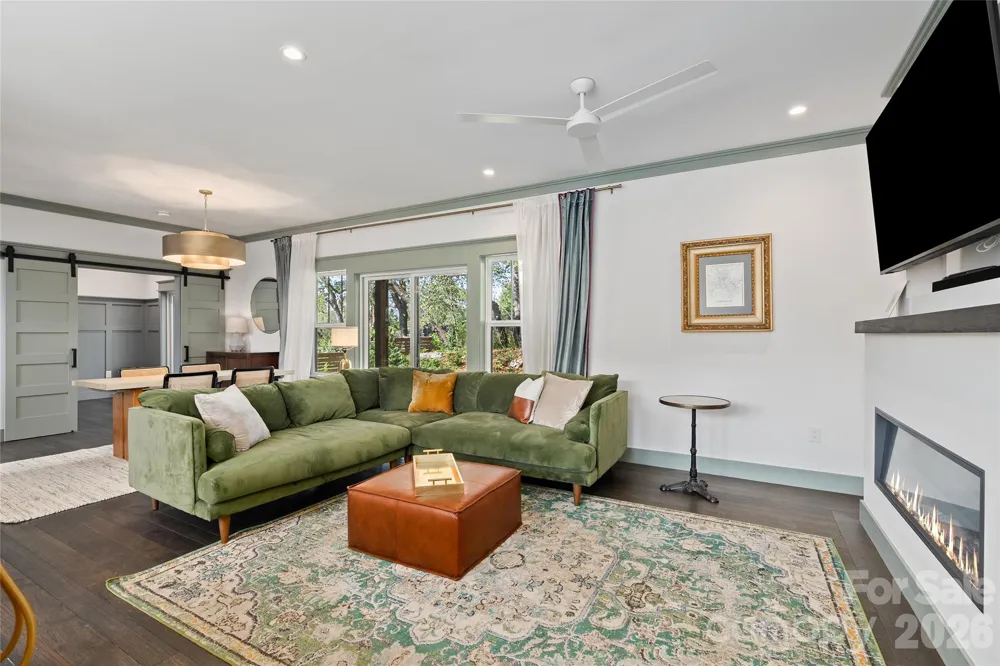 55 Acona Lane Asheville, NC 28803