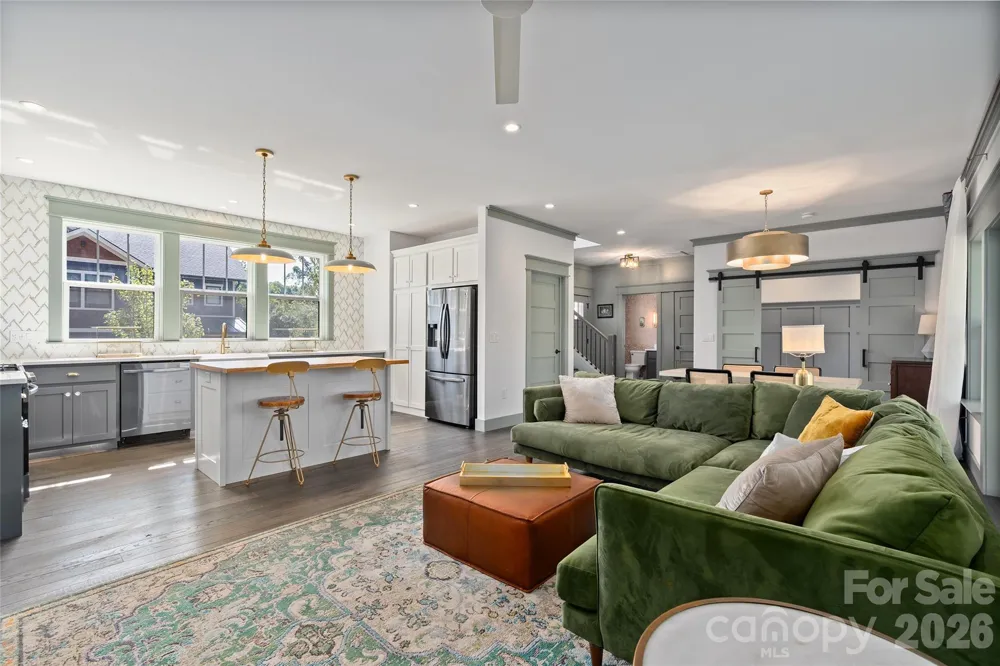55 Acona Lane Asheville, NC 28803