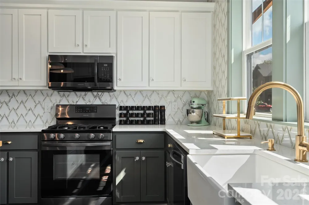 55 Acona Lane Asheville, NC 28803