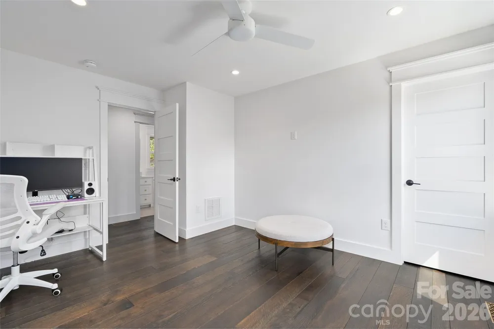 55 Acona Lane Asheville, NC 28803