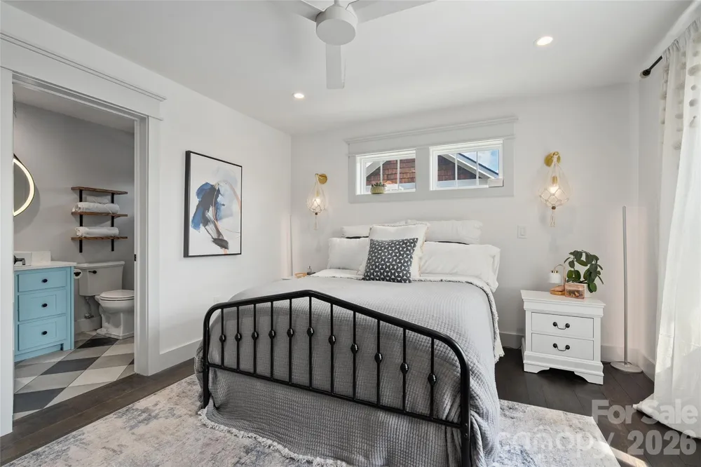 55 Acona Lane Asheville, NC 28803