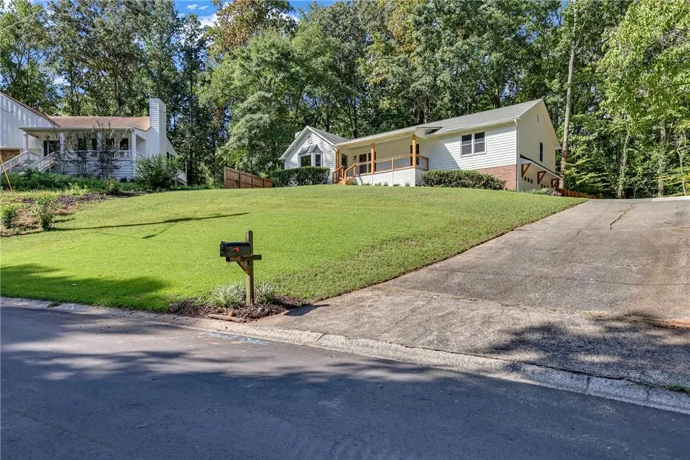 3257 Hembree Court Marietta, GA 30062