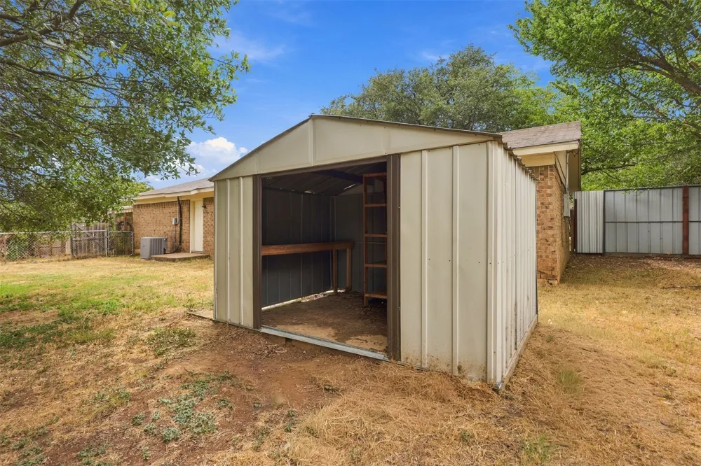 116 Eastridge Drive Springtown, TX 76082