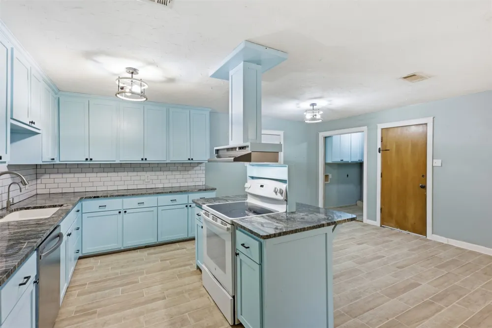 116 Eastridge Drive Springtown, TX 76082