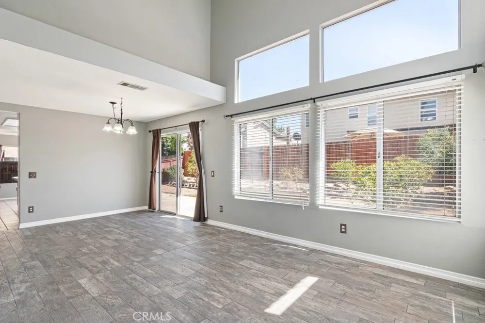 16322 Calle Aurora Moreno Valley, CA 92551