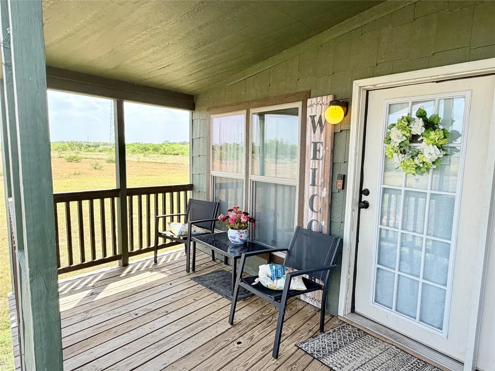 14951 I-35 Moore, TX 78057