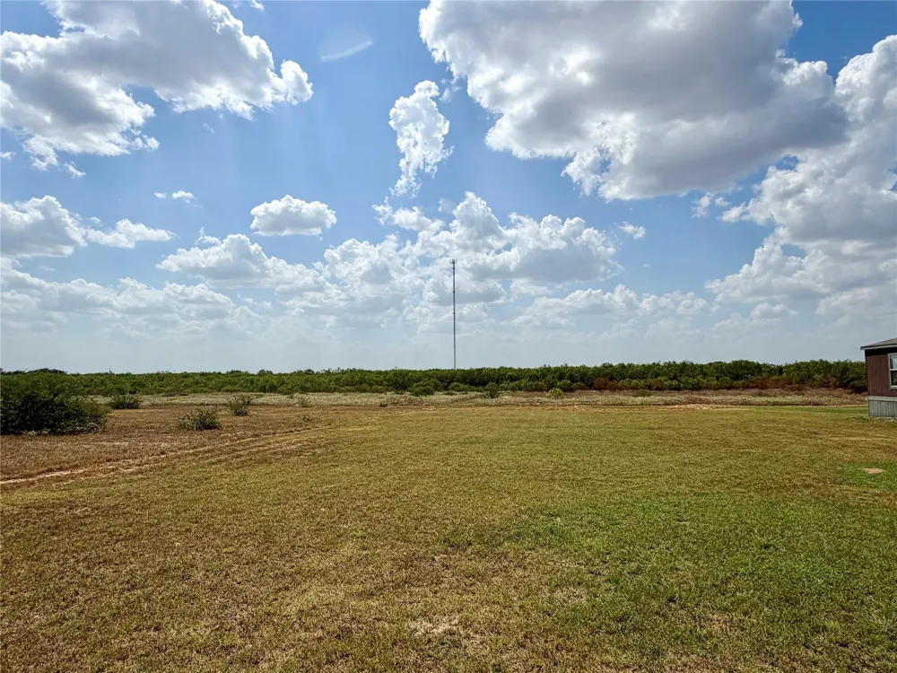 14951 I-35 Moore, TX 78057
