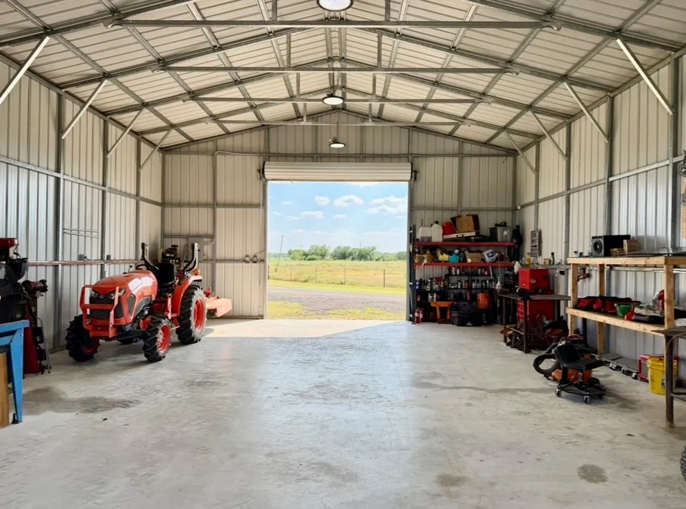 14951 I-35 Moore, TX 78057