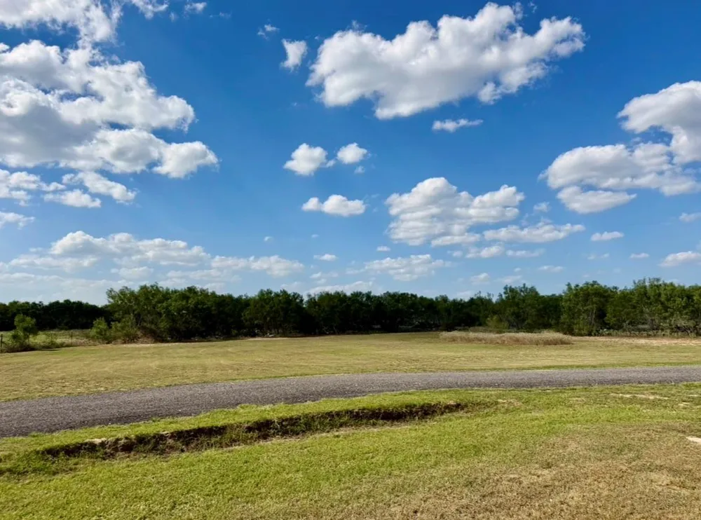 14951 I-35 Moore, TX 78057