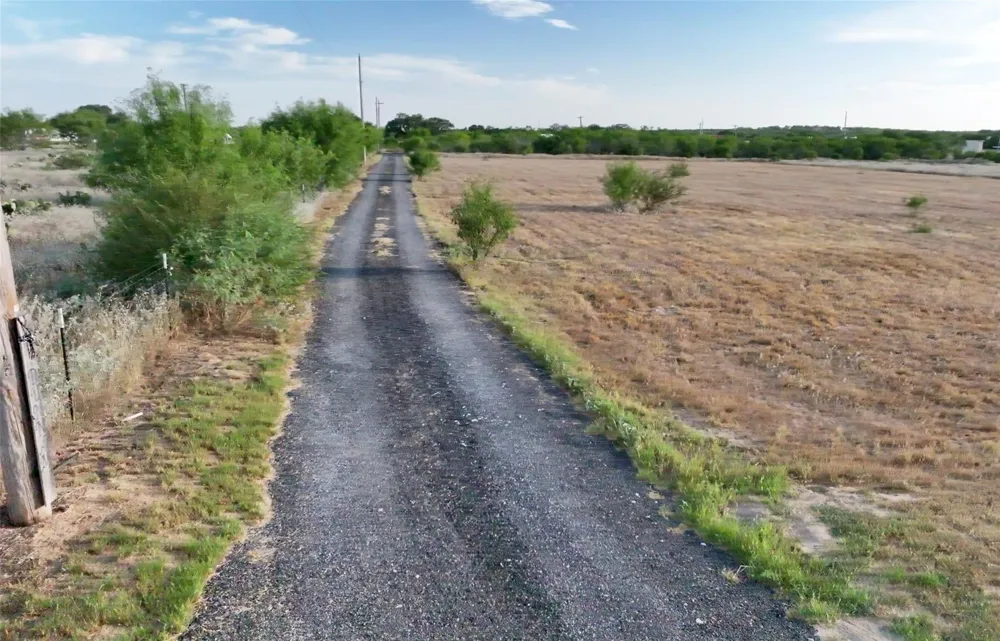 14951 I-35 Moore, TX 78057