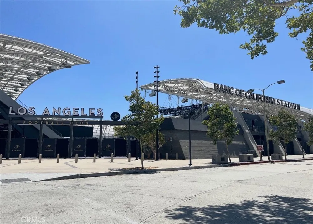 5458 Smiley Drive #2 Los Angeles, CA 90016
