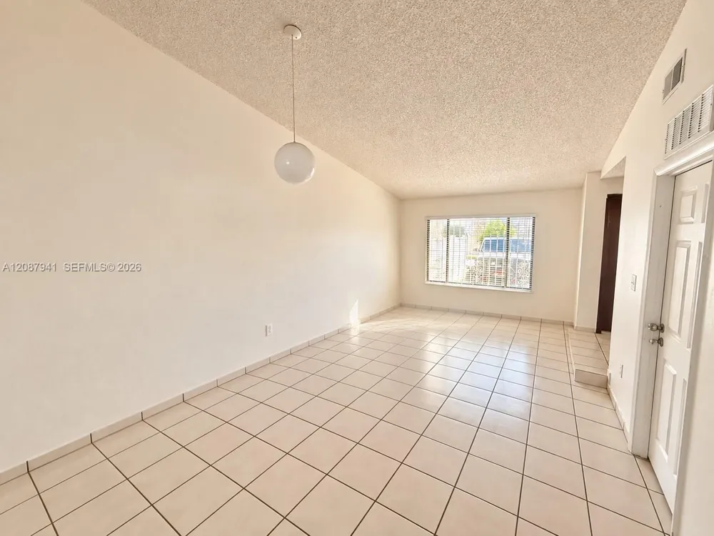 12796 NW 102 CT Hialeah Gardens, FL 33018