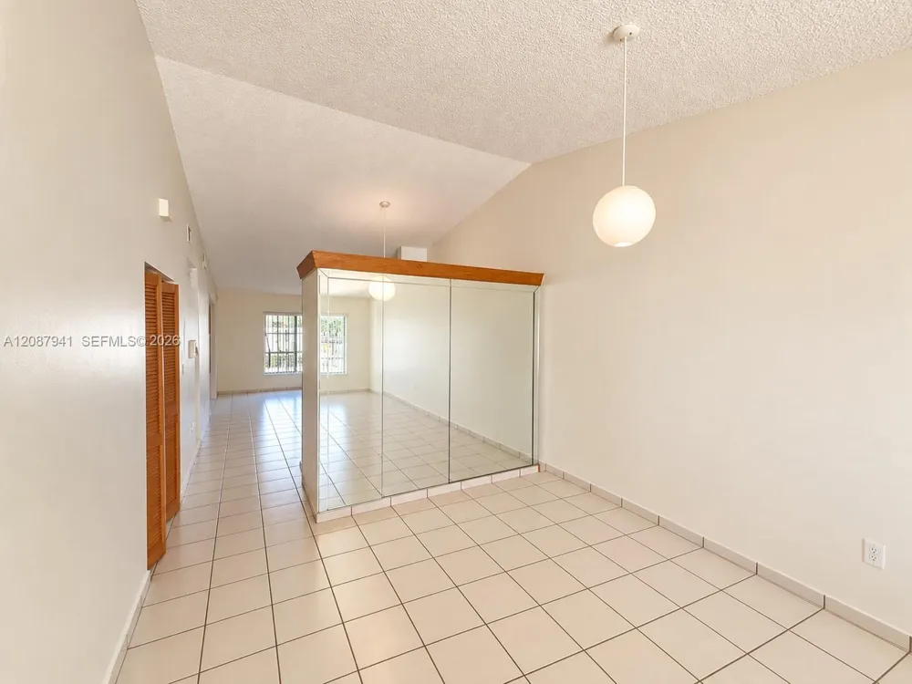 12796 NW 102 CT Hialeah Gardens, FL 33018