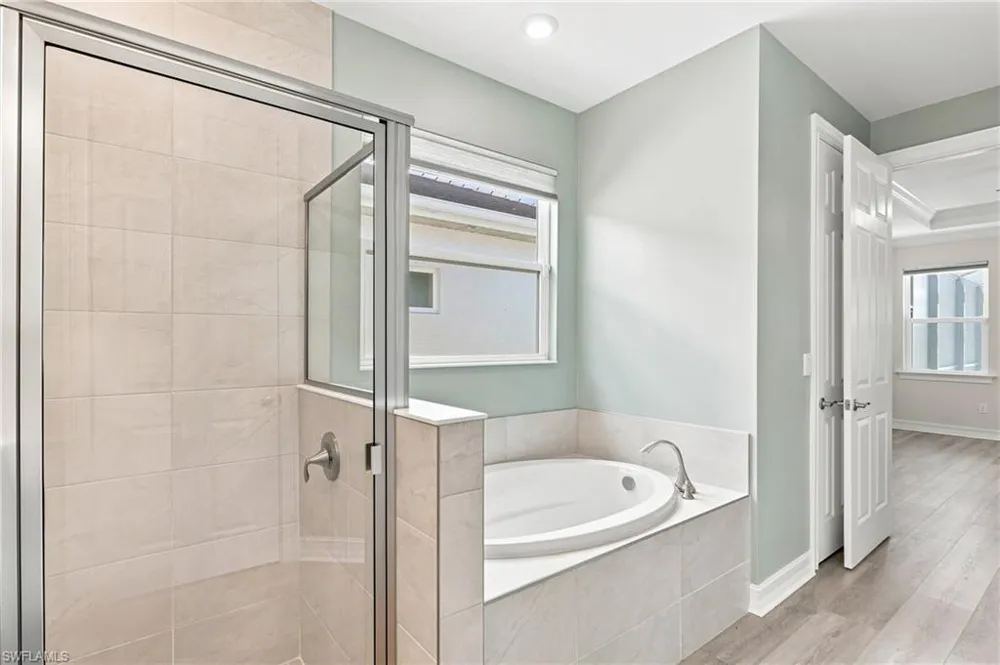 28140 Captiva Shell Loop Bonita Springs, FL 34135