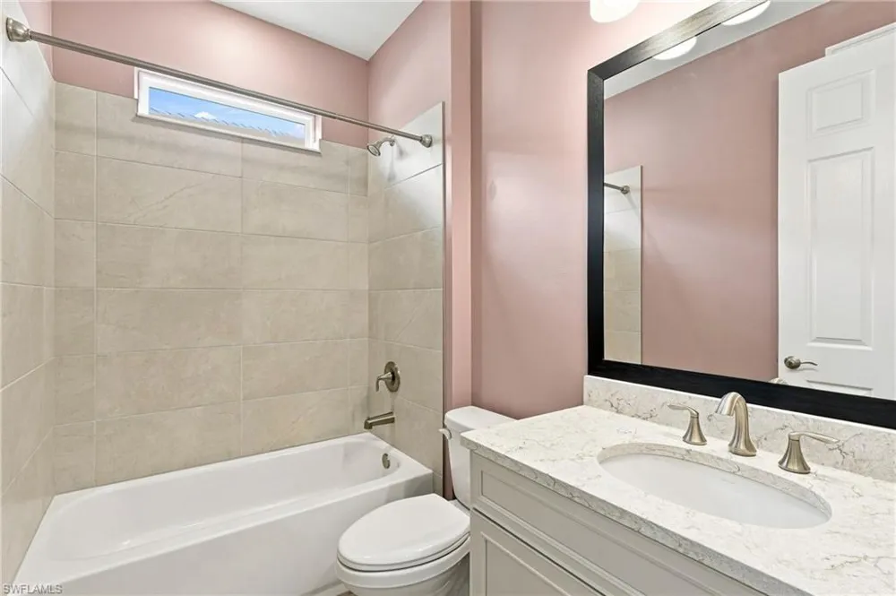 28140 Captiva Shell Loop Bonita Springs, FL 34135