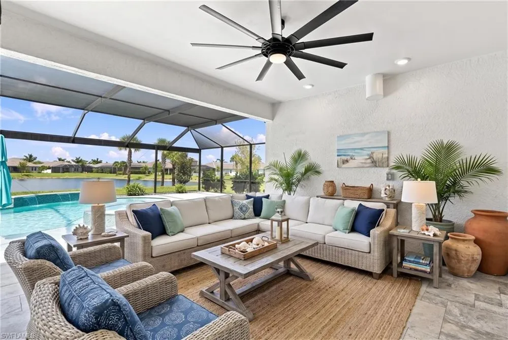 28140 Captiva Shell Loop Bonita Springs, FL 34135