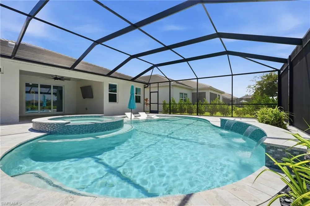28140 Captiva Shell Loop Bonita Springs, FL 34135