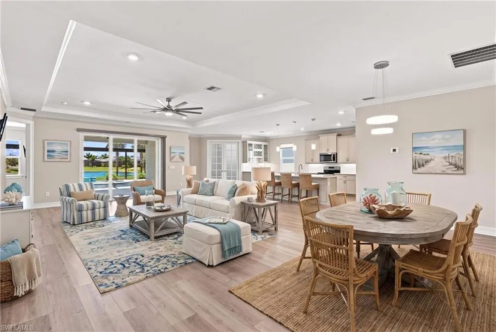 28140 Captiva Shell Loop Bonita Springs, FL 34135