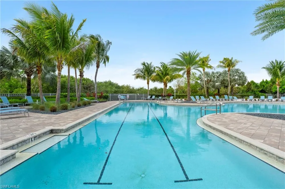 28140 Captiva Shell Loop Bonita Springs, FL 34135