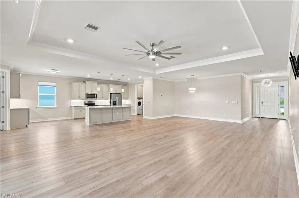 28140 Captiva Shell Loop Bonita Springs, FL 34135