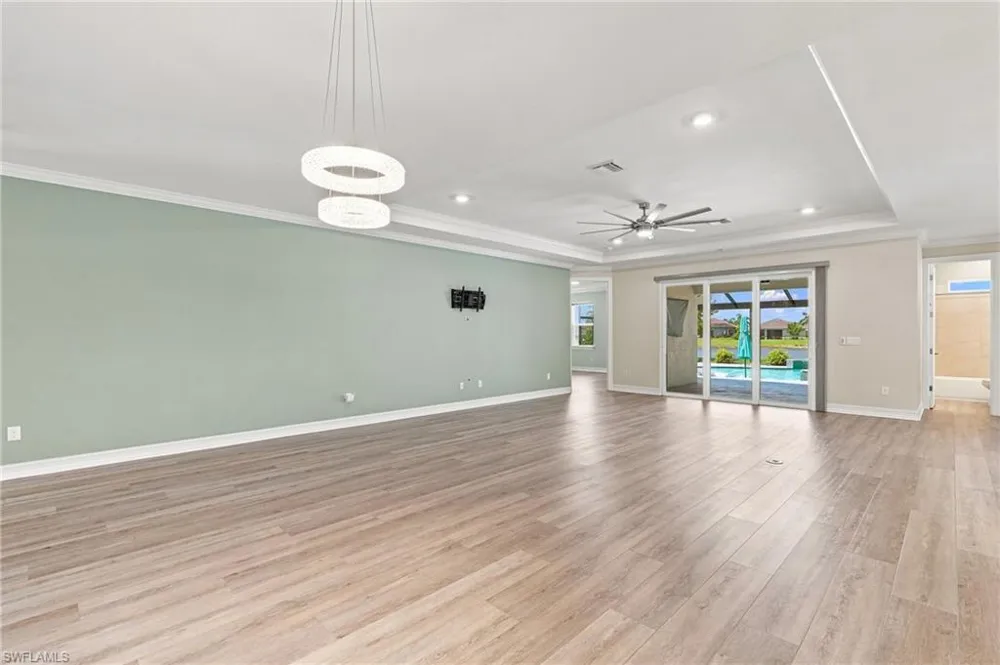 28140 Captiva Shell Loop Bonita Springs, FL 34135