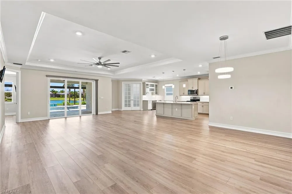 28140 Captiva Shell Loop Bonita Springs, FL 34135