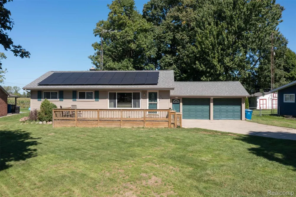 618 Maxine Drive Davison City, MI 48423