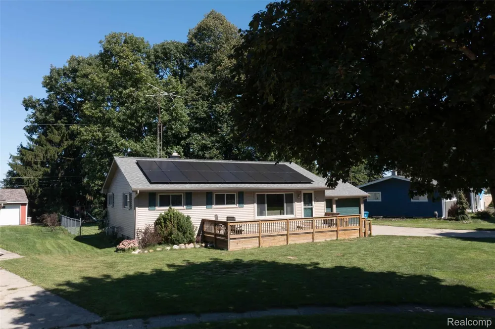 618 Maxine Drive Davison City, MI 48423