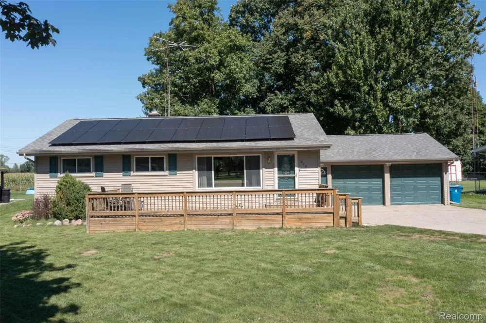 618 Maxine Drive Davison City, MI 48423