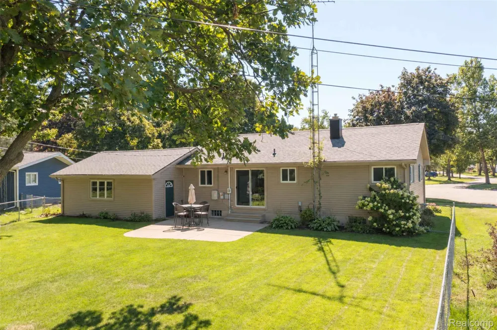 618 Maxine Drive Davison City, MI 48423