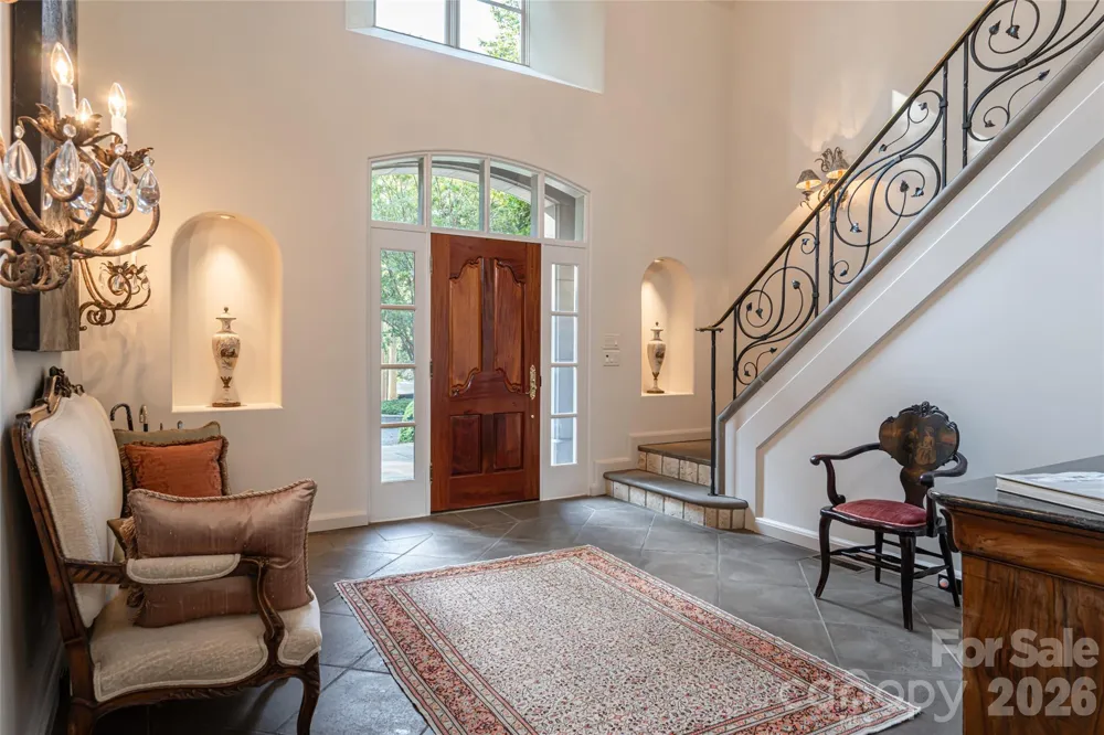 6 Frith Drive Asheville, NC 28803