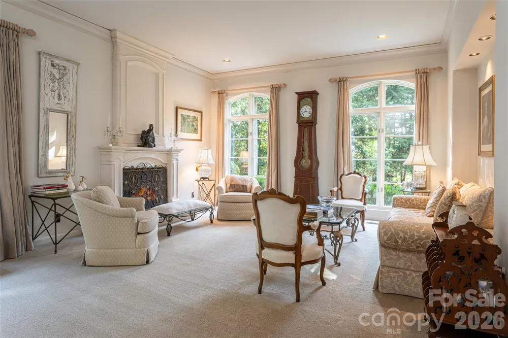 6 Frith Drive Asheville, NC 28803