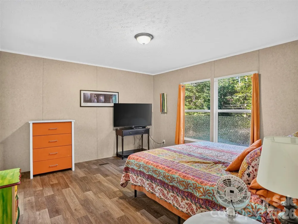 117 Eade Road Hendersonville, NC 28792