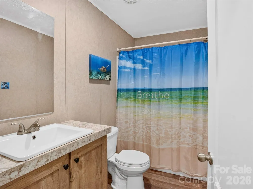 117 Eade Road Hendersonville, NC 28792