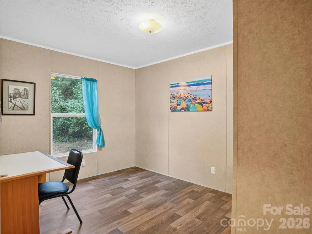 117 Eade Road Hendersonville, NC 28792