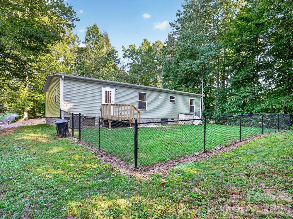 117 Eade Road Hendersonville, NC 28792