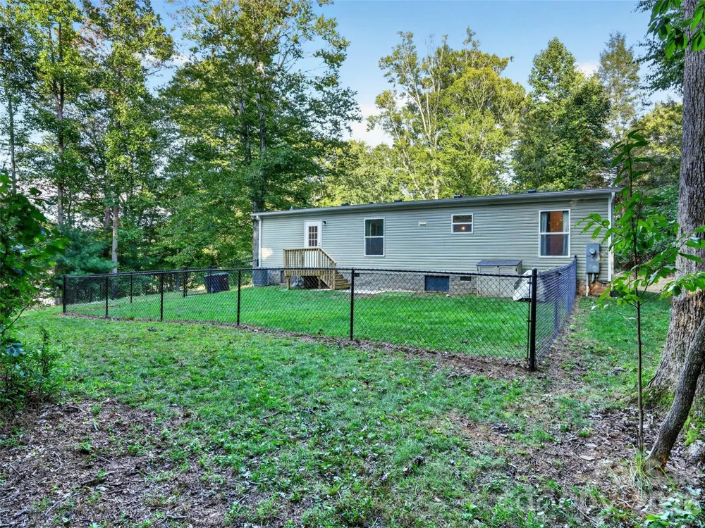 117 Eade Road Hendersonville, NC 28792