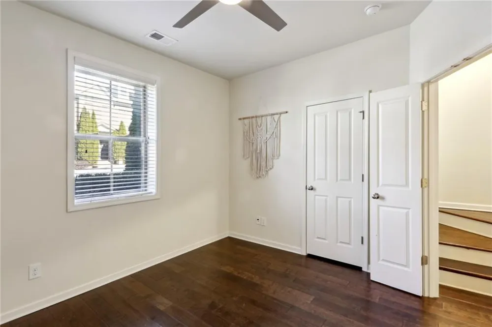 7395 Glisten Avenue Sandy Springs, GA 30328
