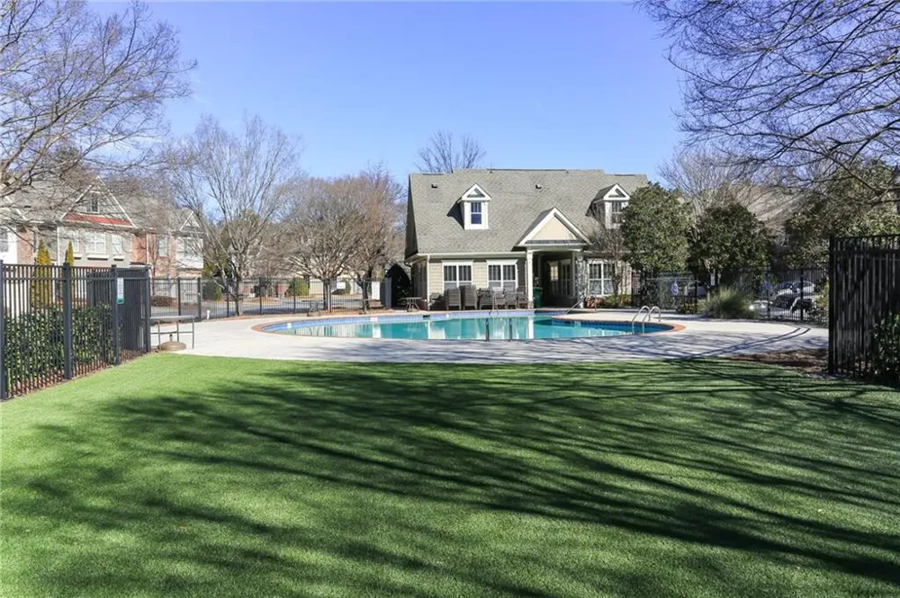 7395 Glisten Avenue Sandy Springs, GA 30328