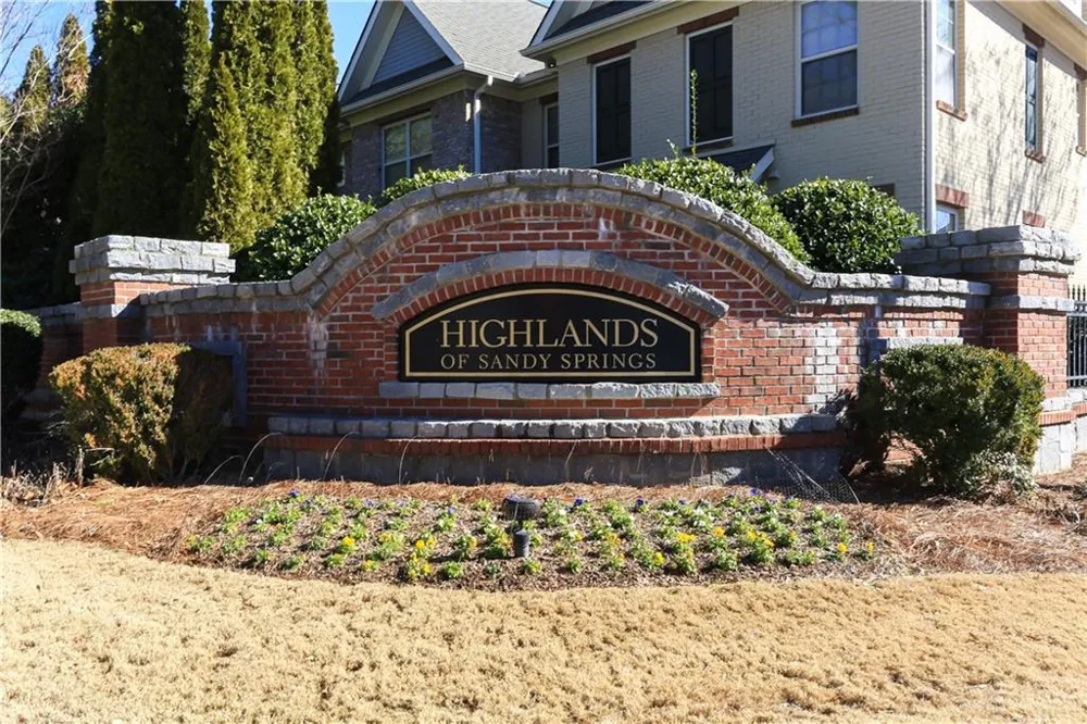 7395 Glisten Avenue Sandy Springs, GA 30328