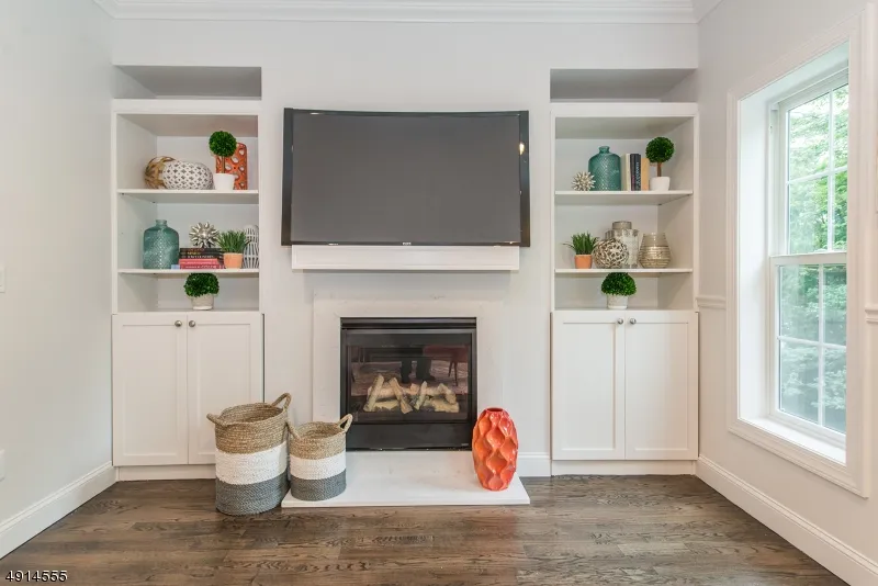 18 Chaz Way #18 Unit 18 Fairfield, NJ 07004