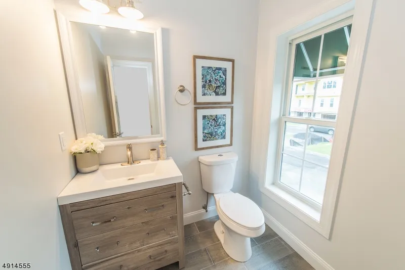 18 Chaz Way #18 Unit 18 Fairfield, NJ 07004