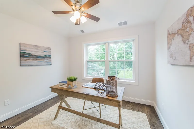 18 Chaz Way #18 Unit 18 Fairfield, NJ 07004