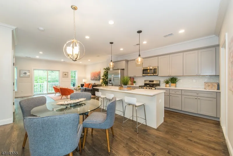 18 Chaz Way #18 Unit 18 Fairfield, NJ 07004