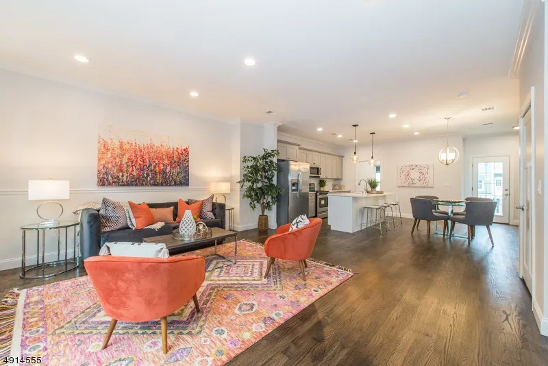 18 Chaz Way #18 Unit 18 Fairfield, NJ 07004