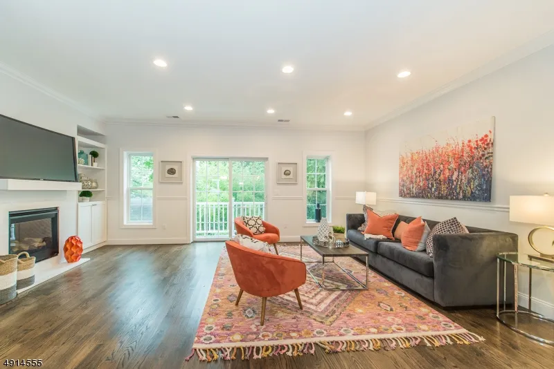 18 Chaz Way #18 Unit 18 Fairfield, NJ 07004